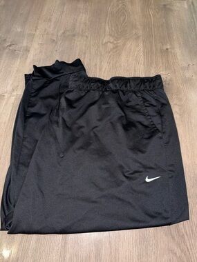 Nike Black Athletic Jogger Pants with White Swoosh 3XL